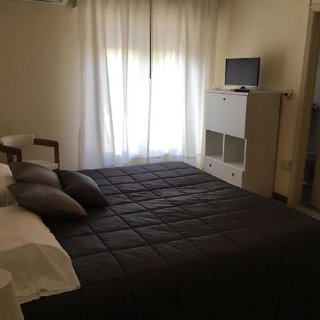 G&D Hotel Deanna Pool&Brunch Milano Marittima Oda fotoğraf