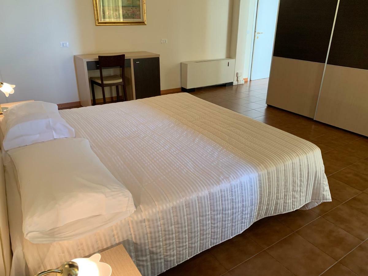 G&D Hotel Deanna Pool&Brunch Milano Marittima Dış mekan fotoğraf